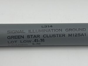 U.S. Military vintage M125A1 Green star cluster Flare